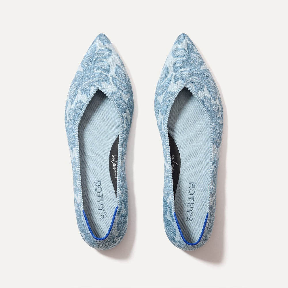 Rothy's Women's the point ll Light Blue Patterned Flats
Worn once